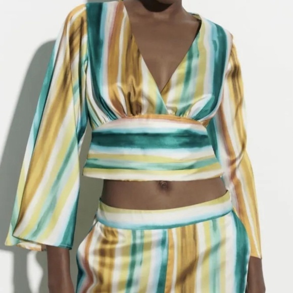 Zara Striped Crop Top Size XS NWT - Picture 1 of 7